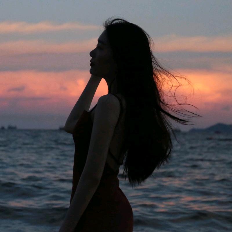 梨小姐头像