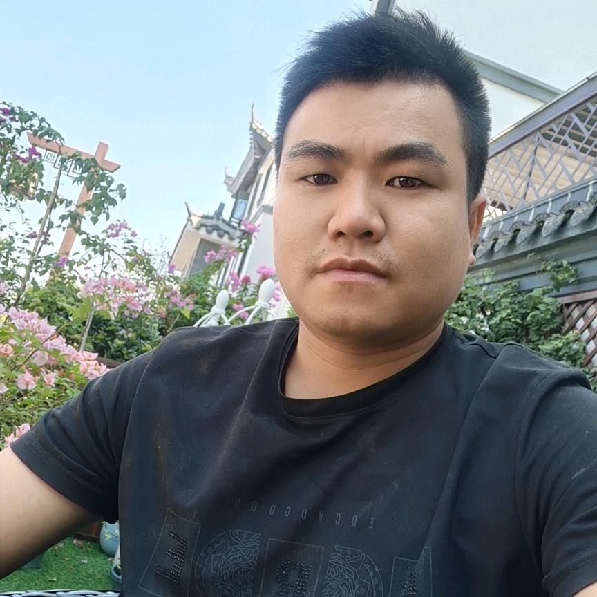 、、扫把上的蘑菇
