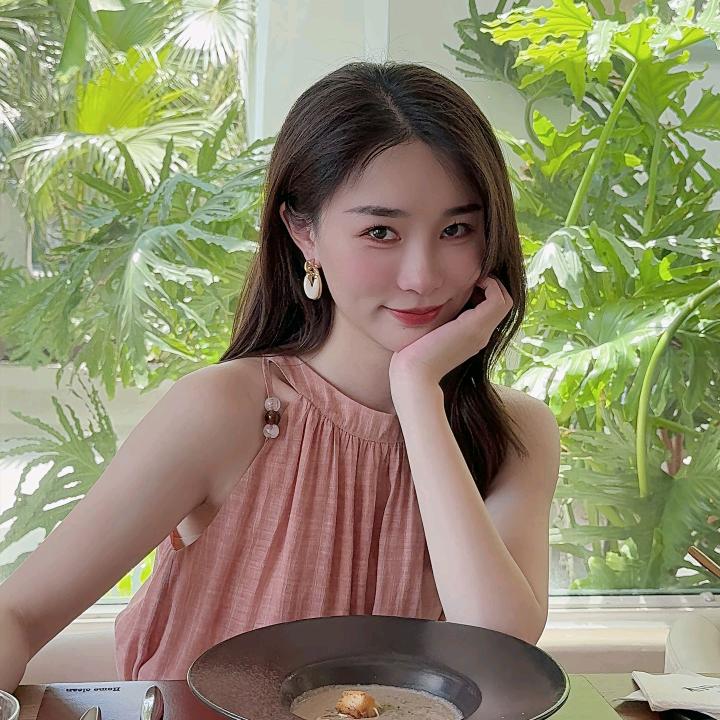 邱莹莹(直播爆款推荐)