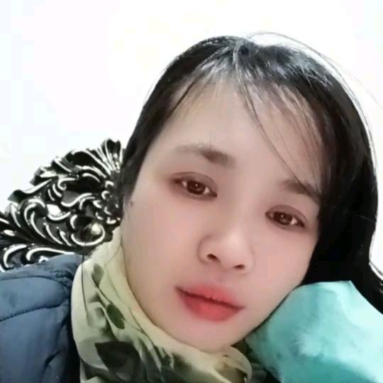 强颜欢笑罗