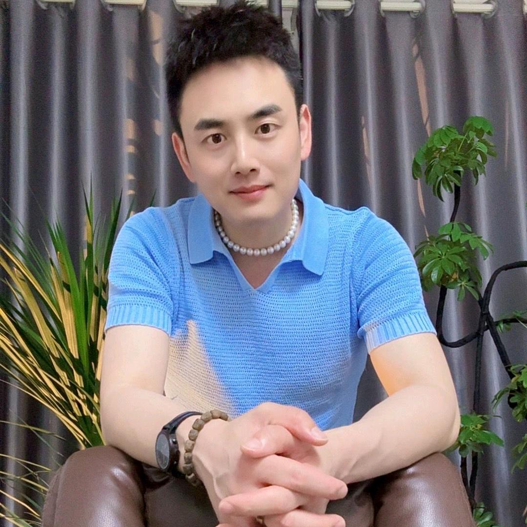 做虾皮的小刘