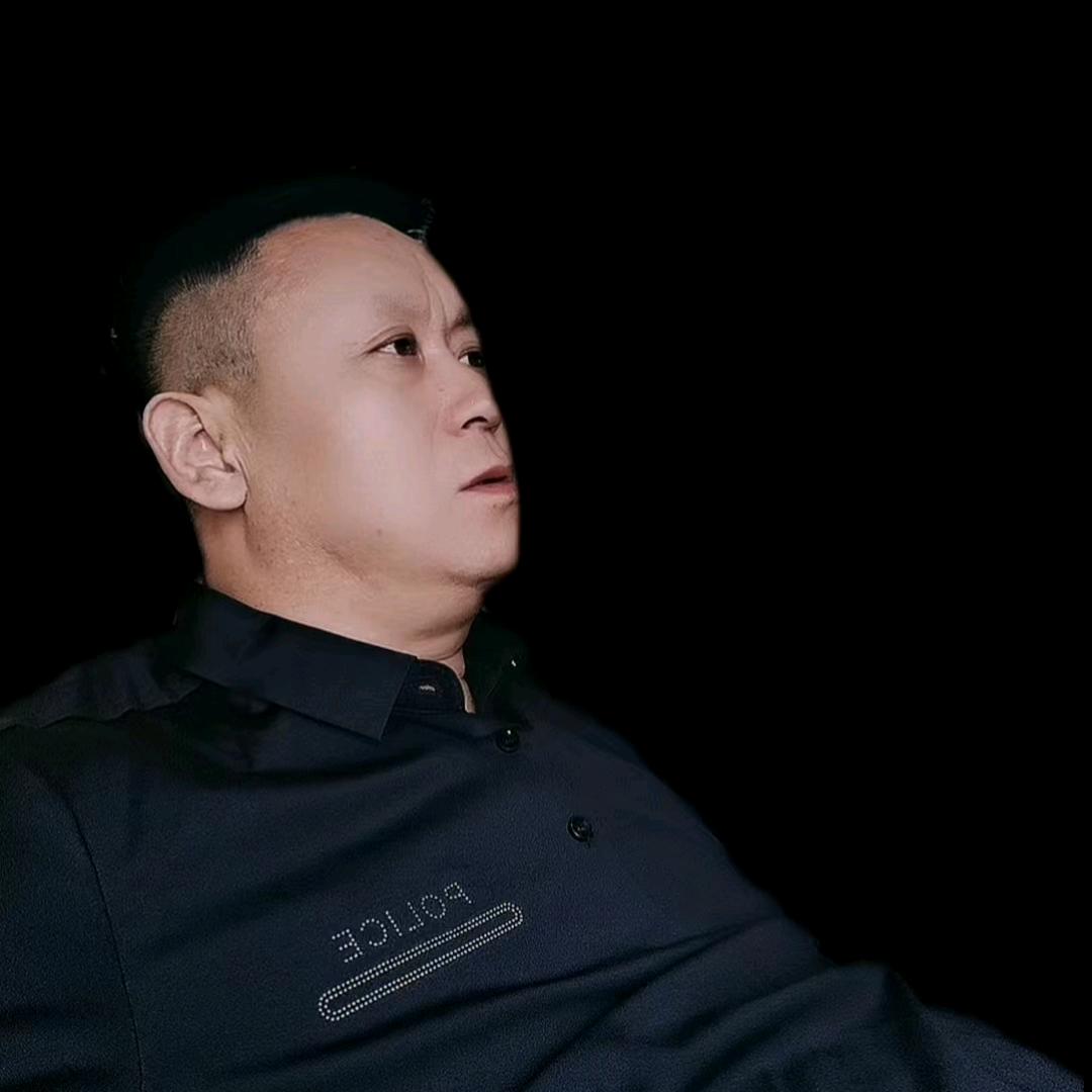 鹏哥【不忘初心】