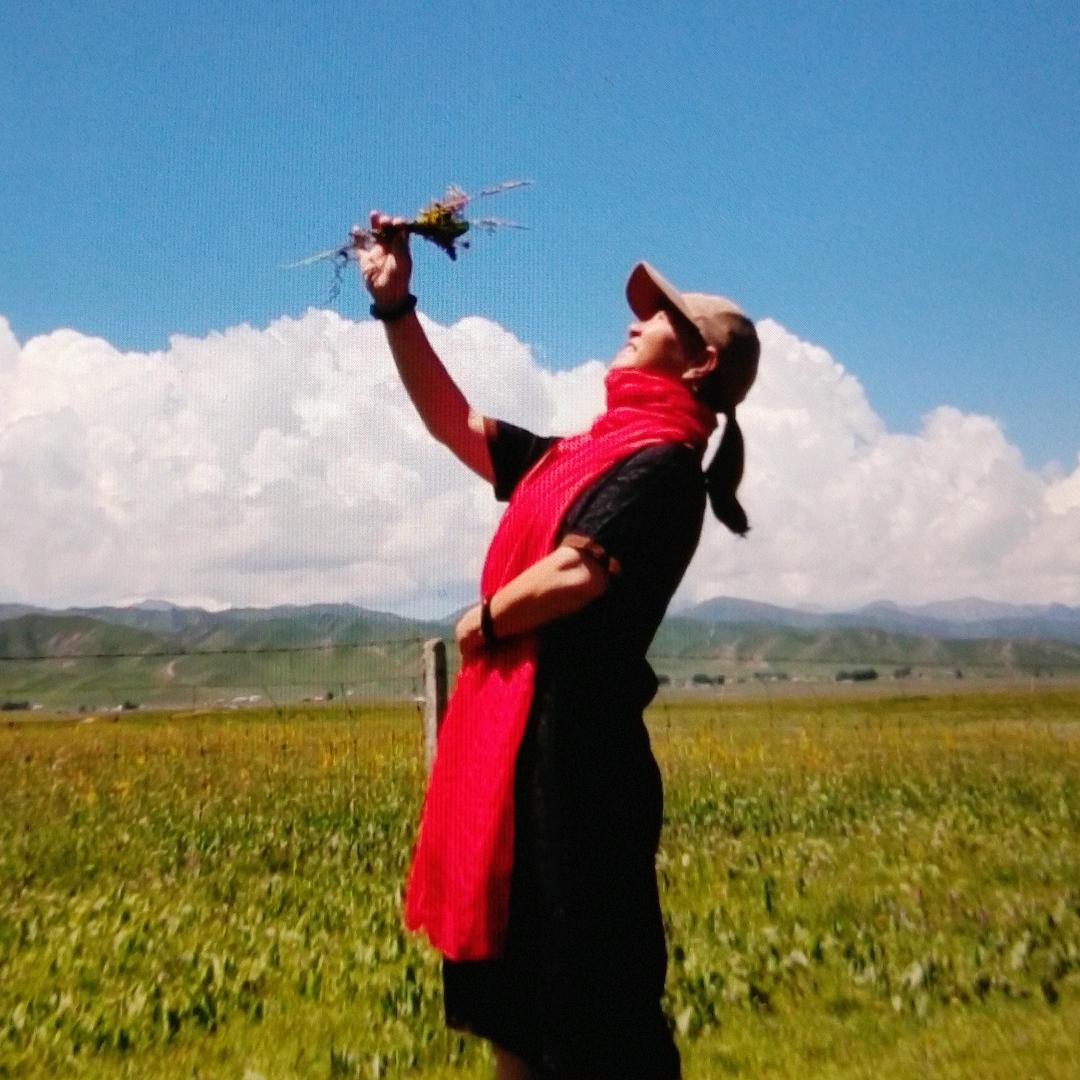 蓝天银人三姐助力号