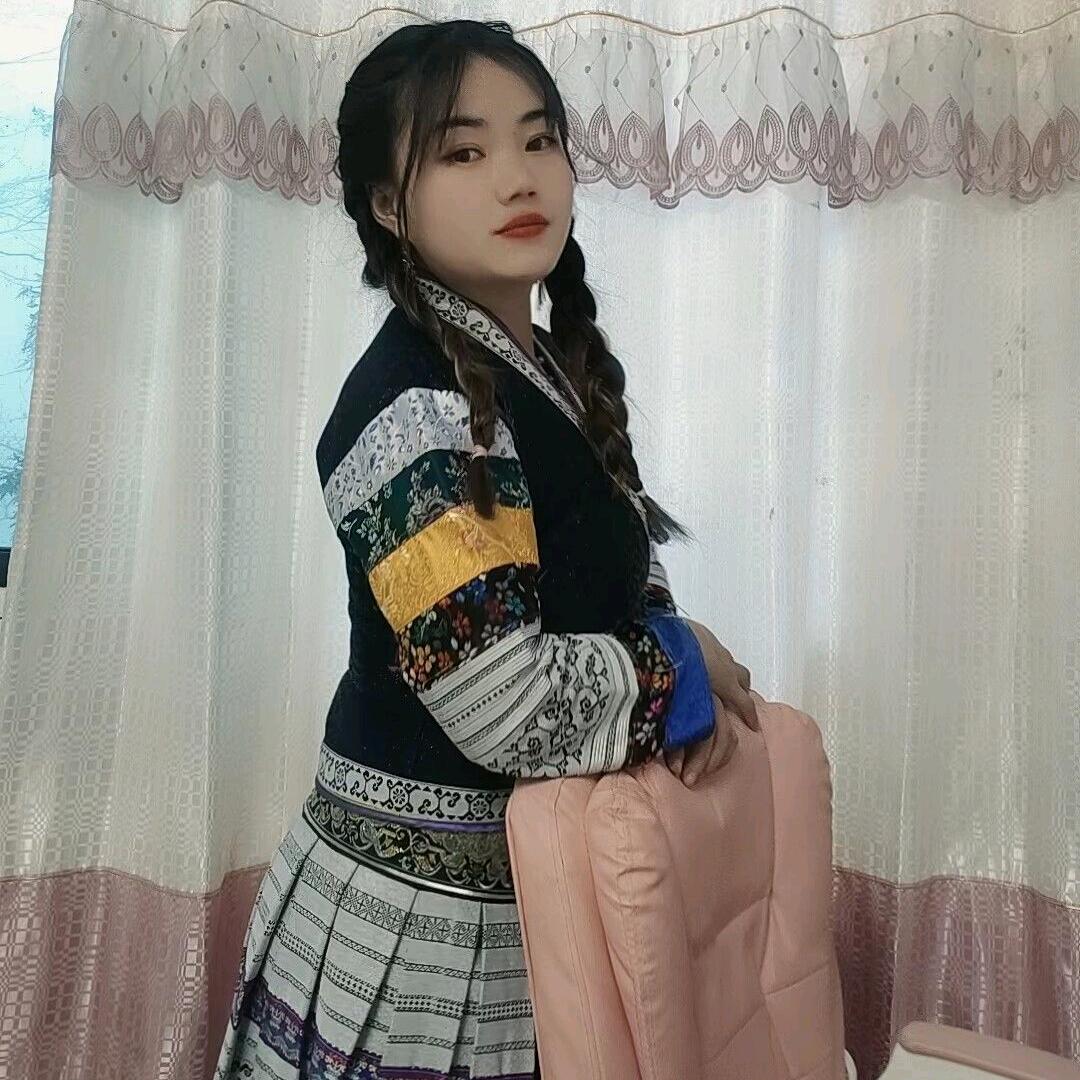 小，，情
