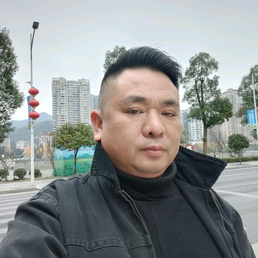 巍然屹立