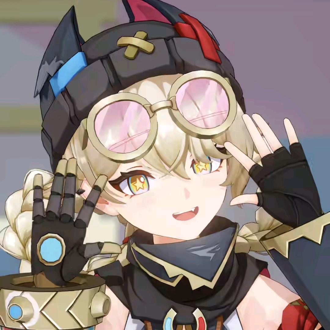 神人小颜笑嘻嘻