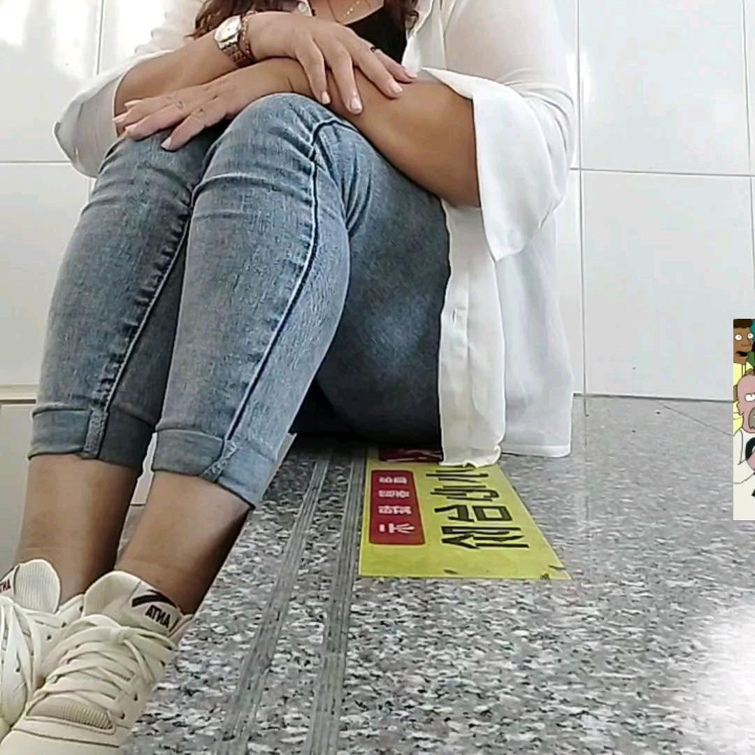 雷**