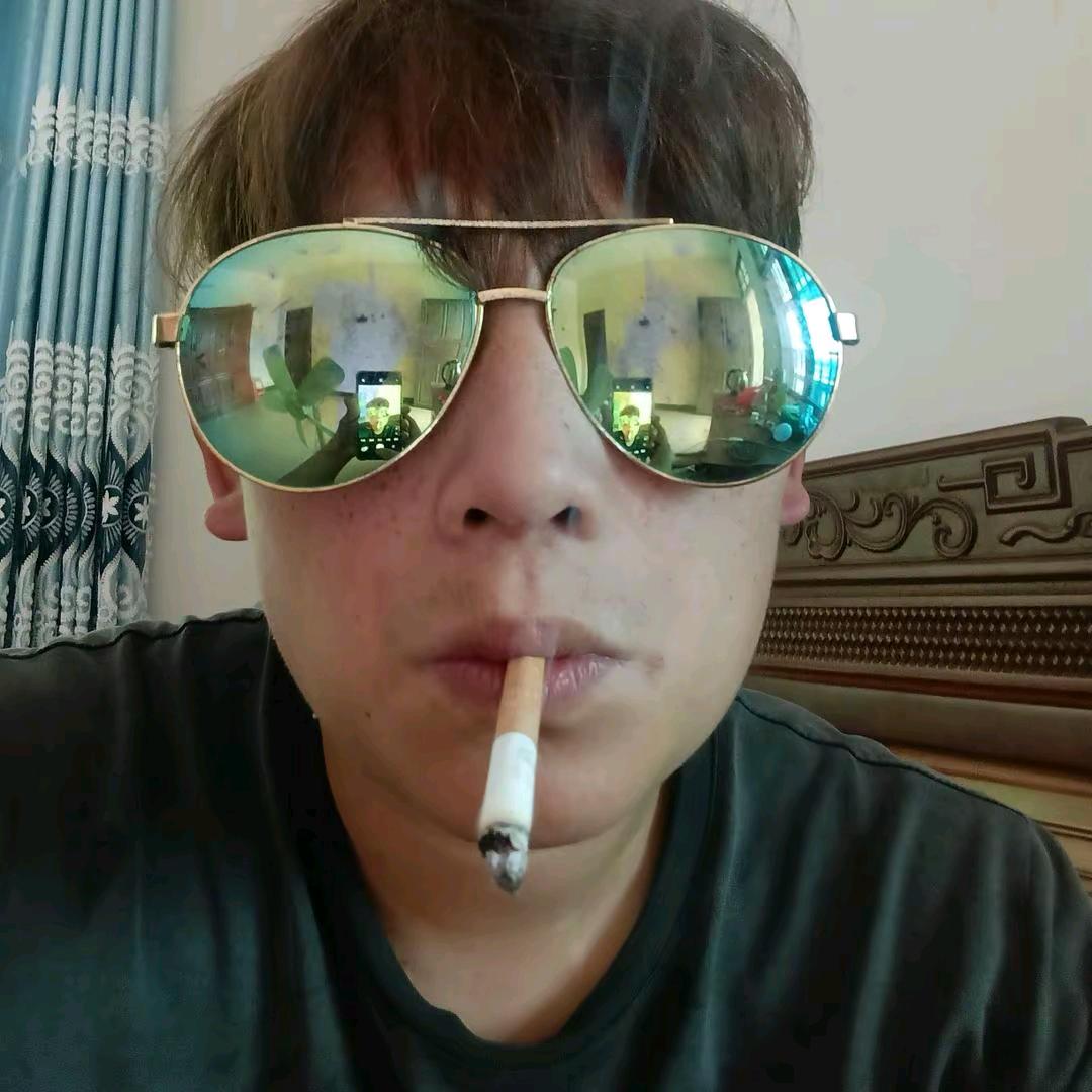 我叫广东靓仔帅哥的💞💞