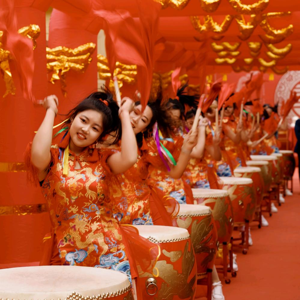 高密市鼓舞艺术团—马老师（团长）