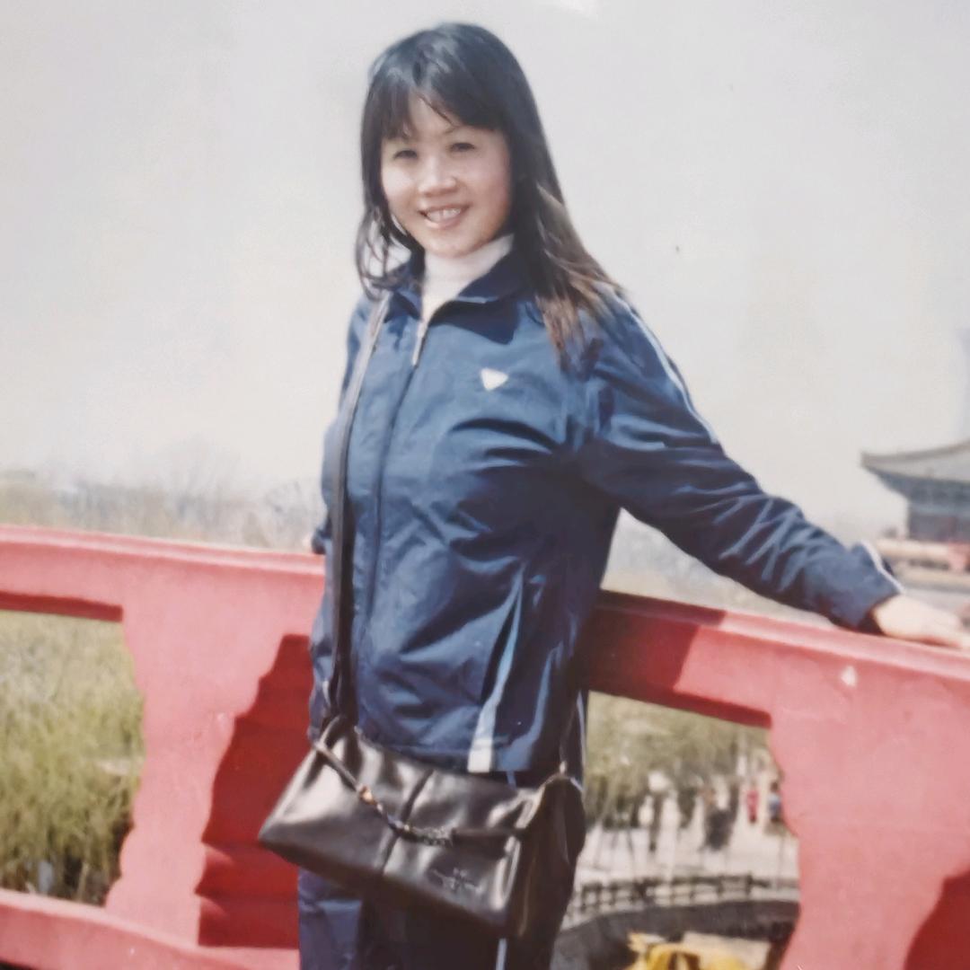 六零后妈妈九零后儿子（周日下午首播）