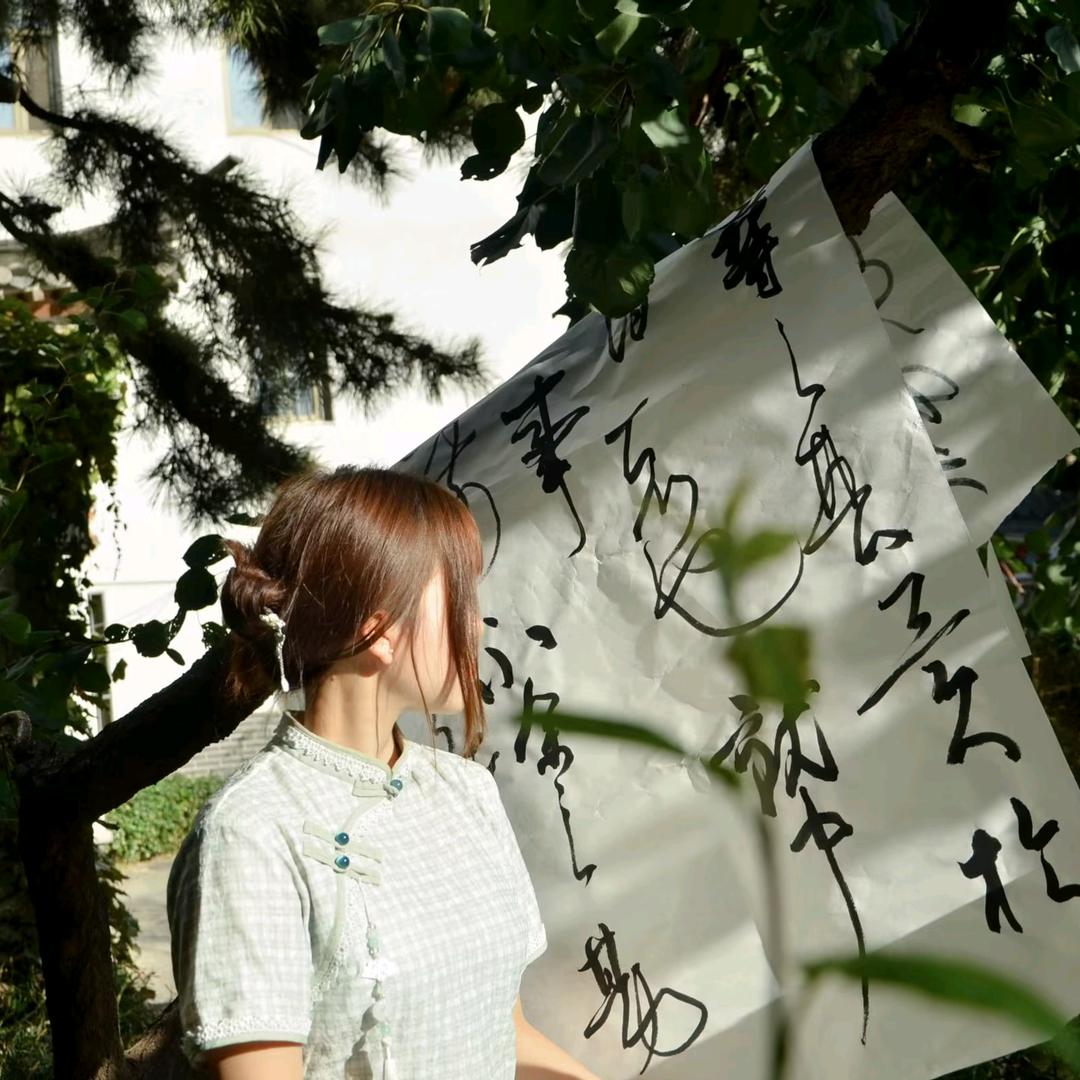 小烦(●—●)