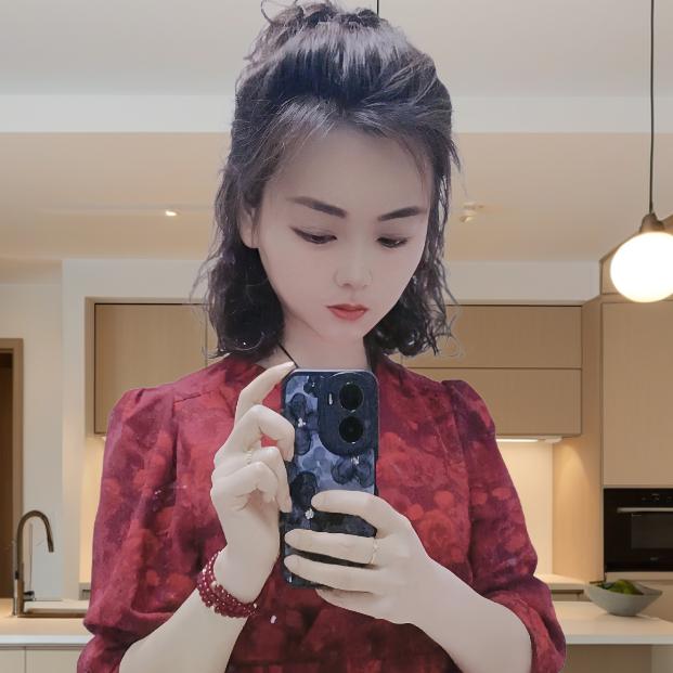 肆月儿