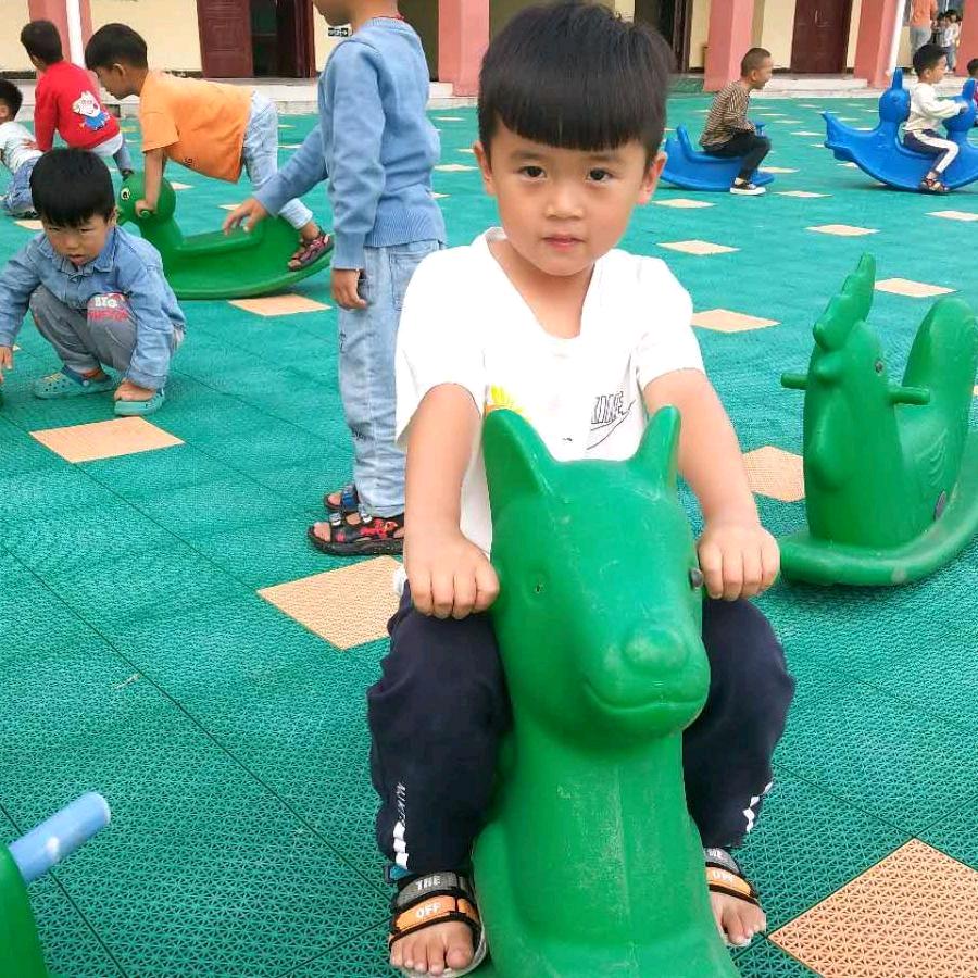 胡襄钻石豪门金新华门业