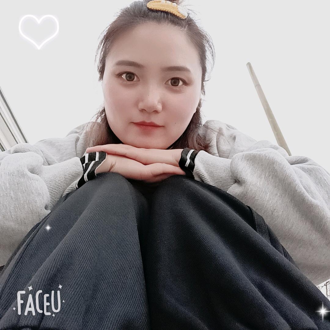 爱吃草莓🍓不爱吃饭