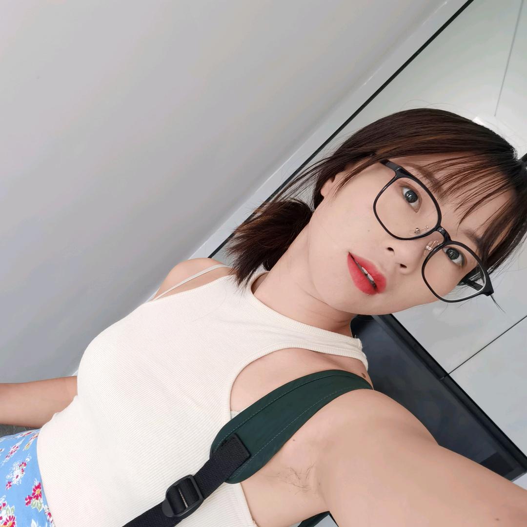 小黄花🌸