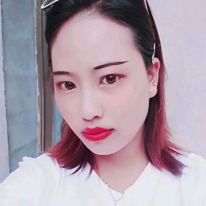 单身小薇