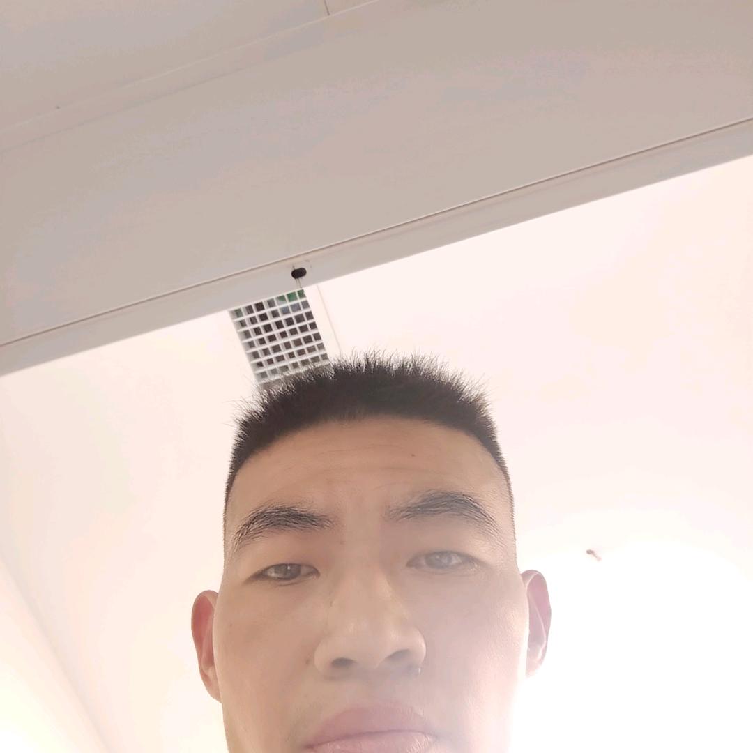 李彬