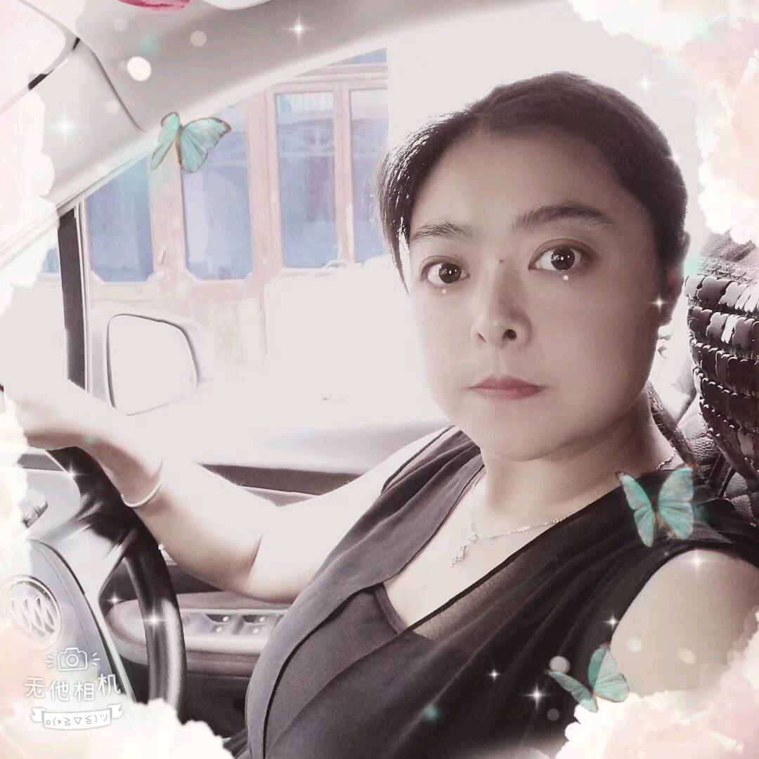 健萱萱