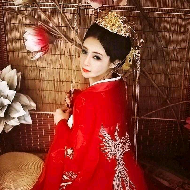 阿莲