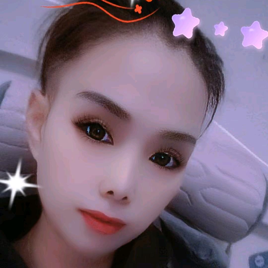 单亲妈妈依依
