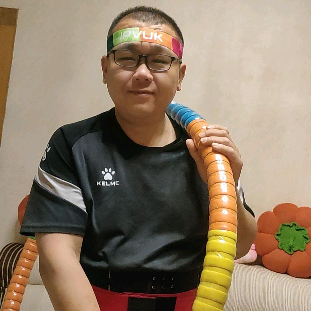 小胖(下午2:10分呼啦圈)