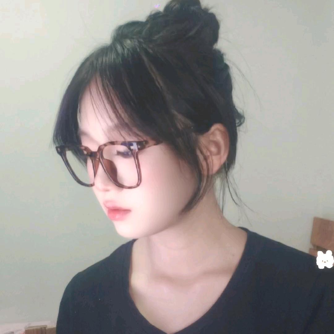 言柒
