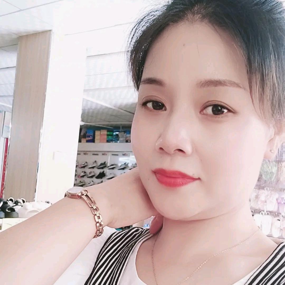 镜中月