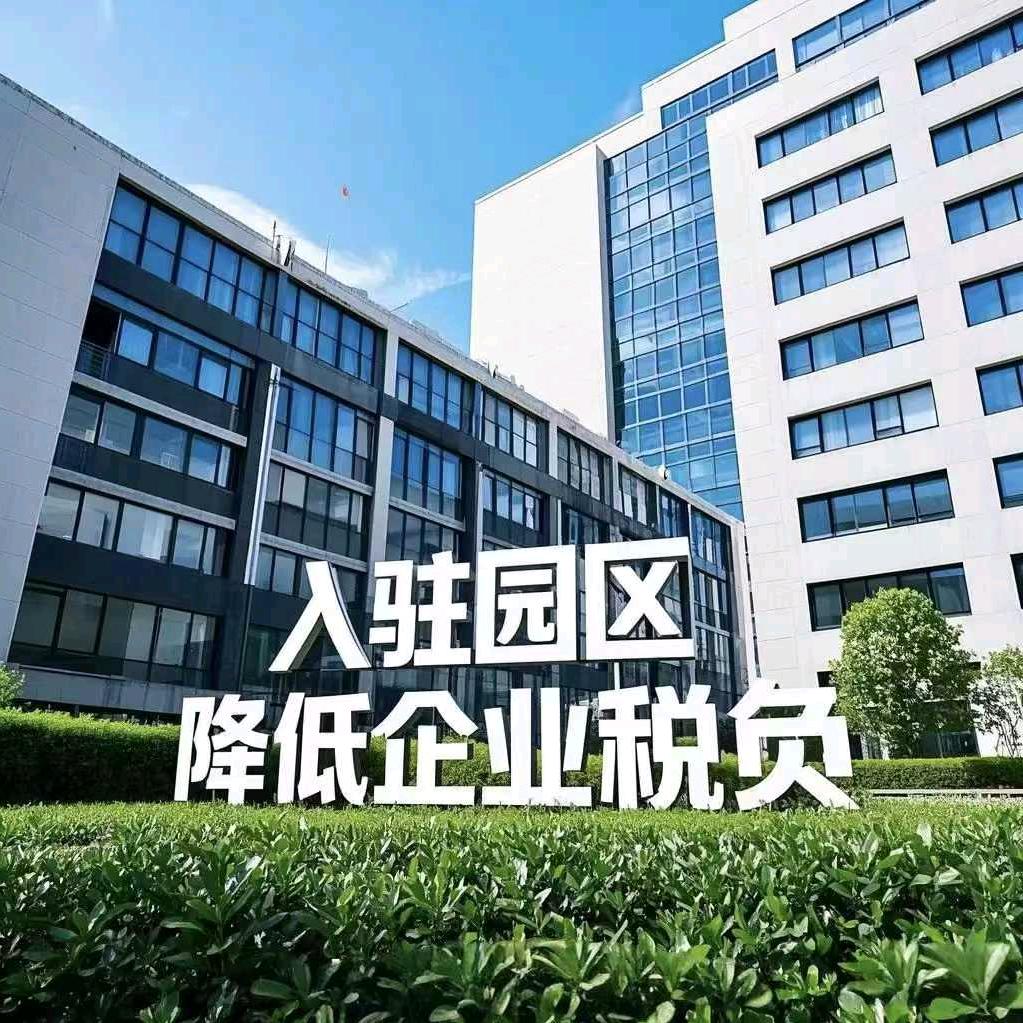 莫道桑榆晚，为霞尚满天