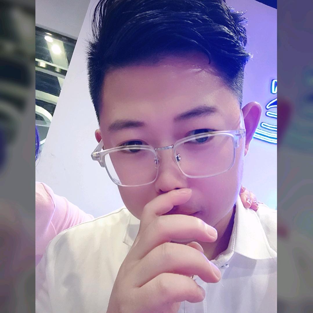 设计狮小辉