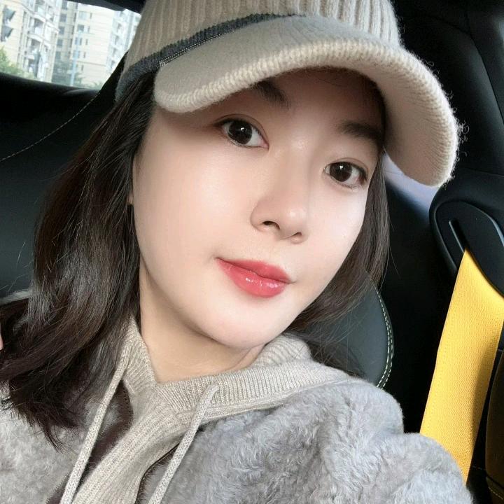 H姐曼辰贵妇穿搭现货号