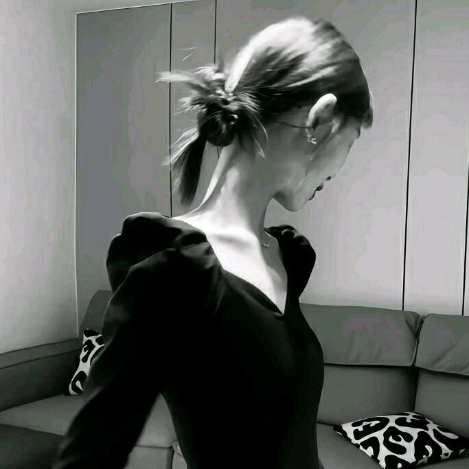 Li   Yan