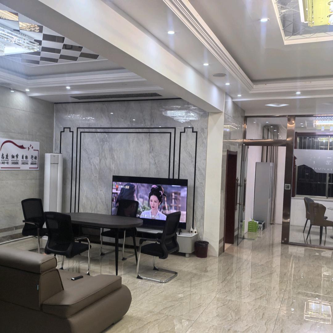 杨友兵