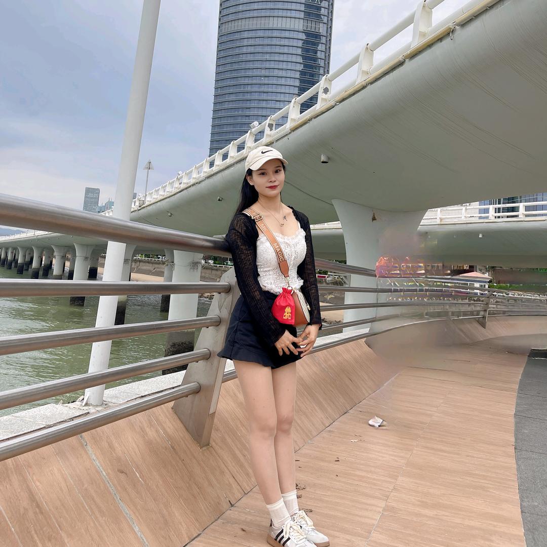 请叫我敏敏    💞