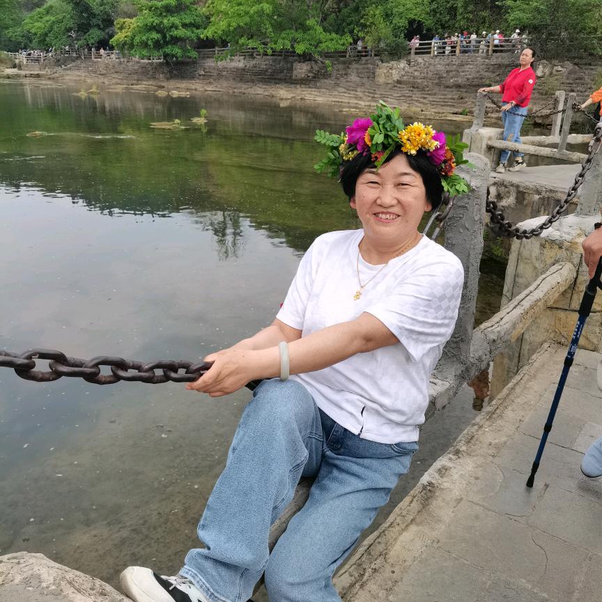 玉红爱新疆舞