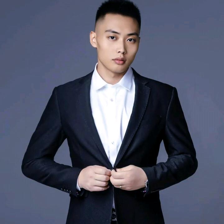@开婚车的小向