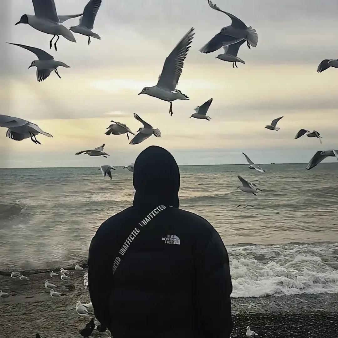 浅蓝sèべ