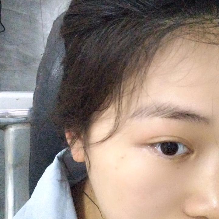 想买一个金手镯