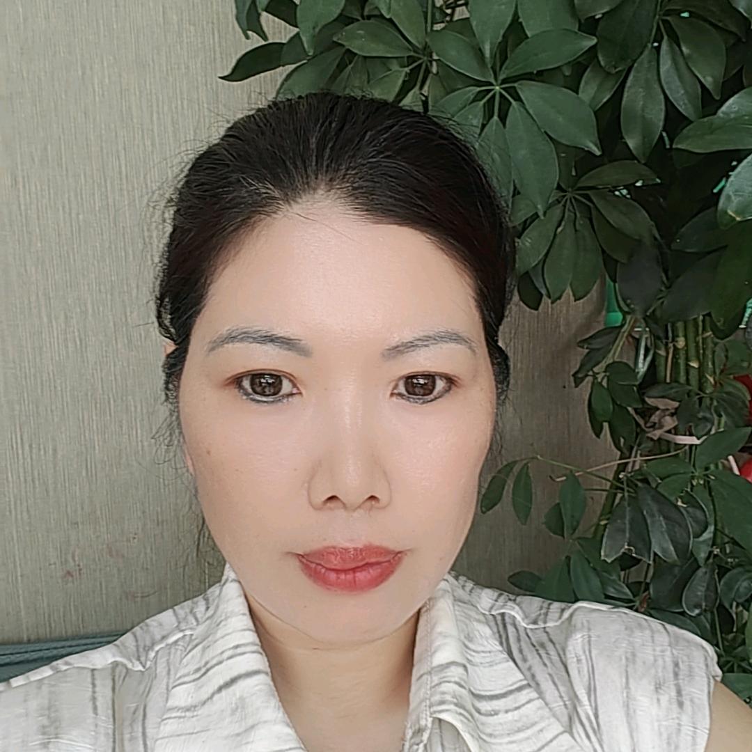 梁荣华温港发艺