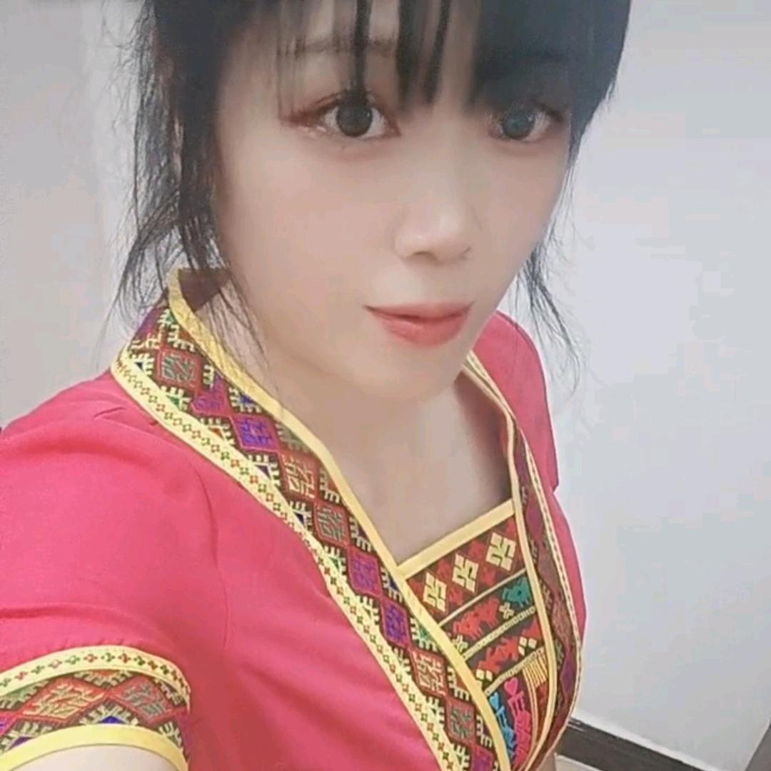 小霞