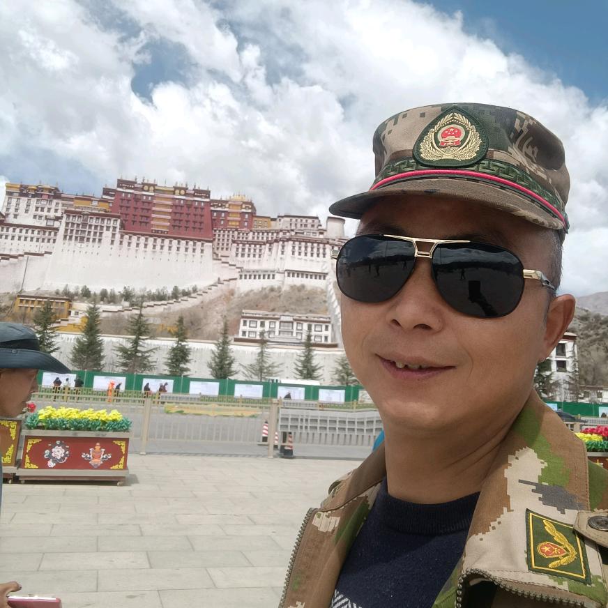 绿丰蔬菜水果草莓采摘园