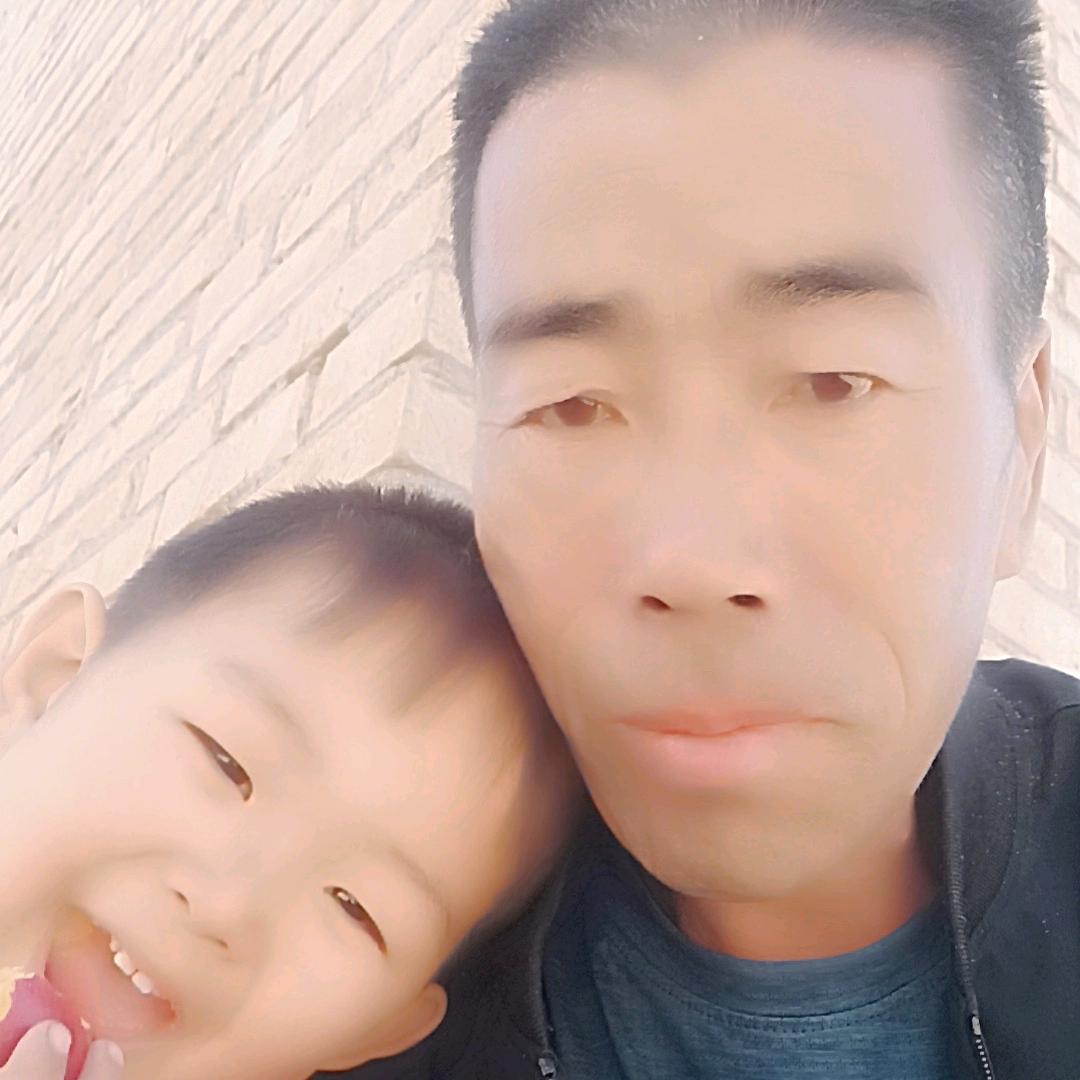 李明专业刮腻子喷彩刚瓦漆大街门