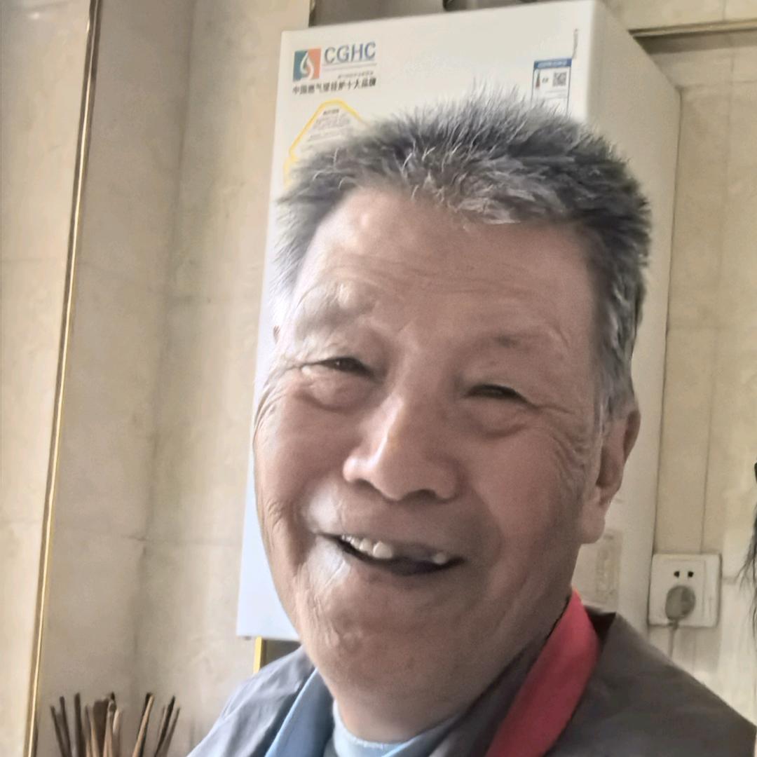 水生木：8O岁的l老者