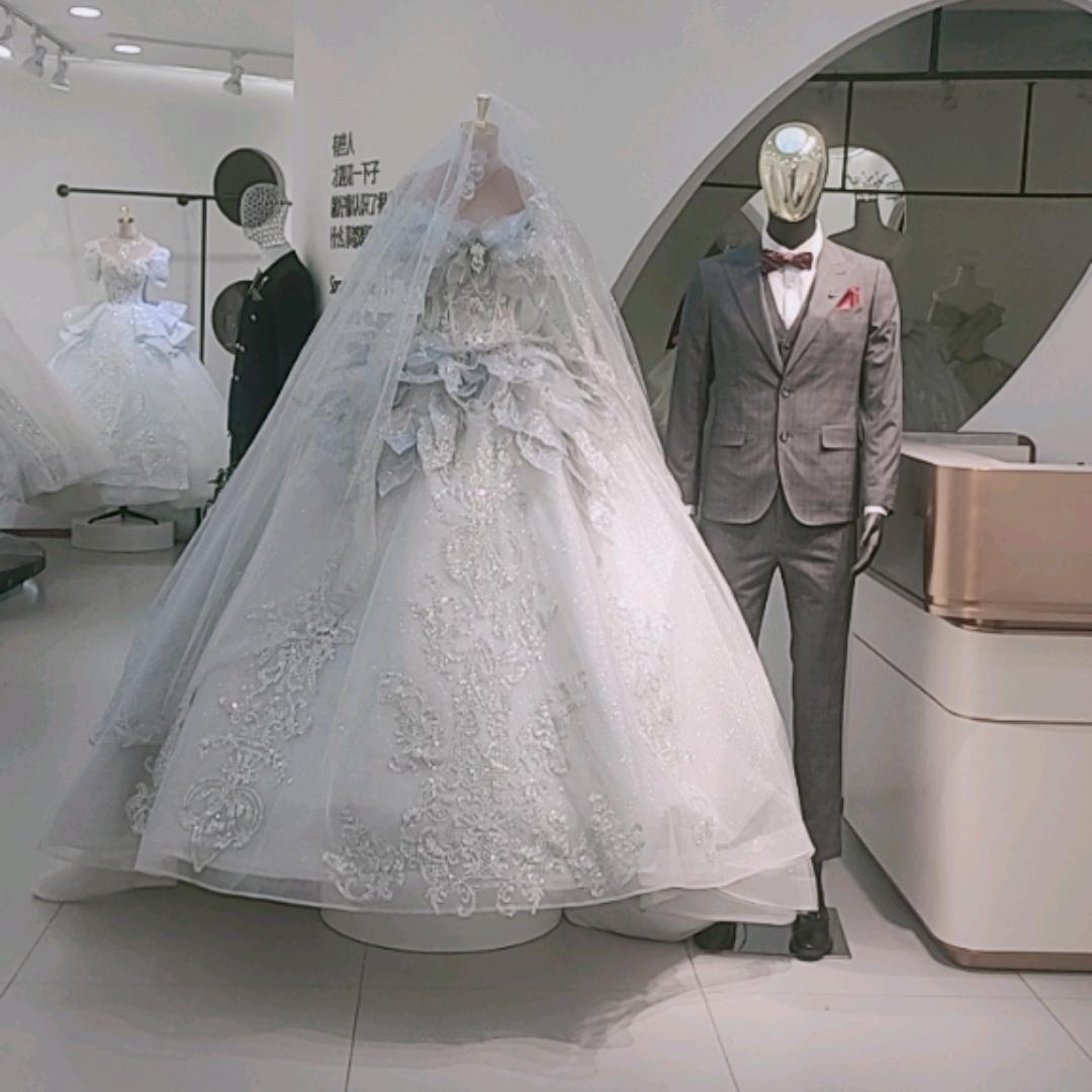 星河婚纱婚服馆