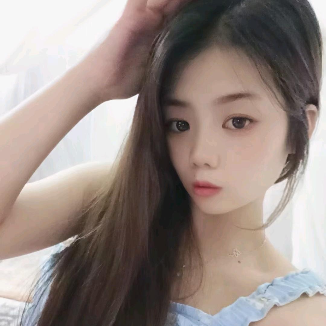 爱喝奶茶的小爱