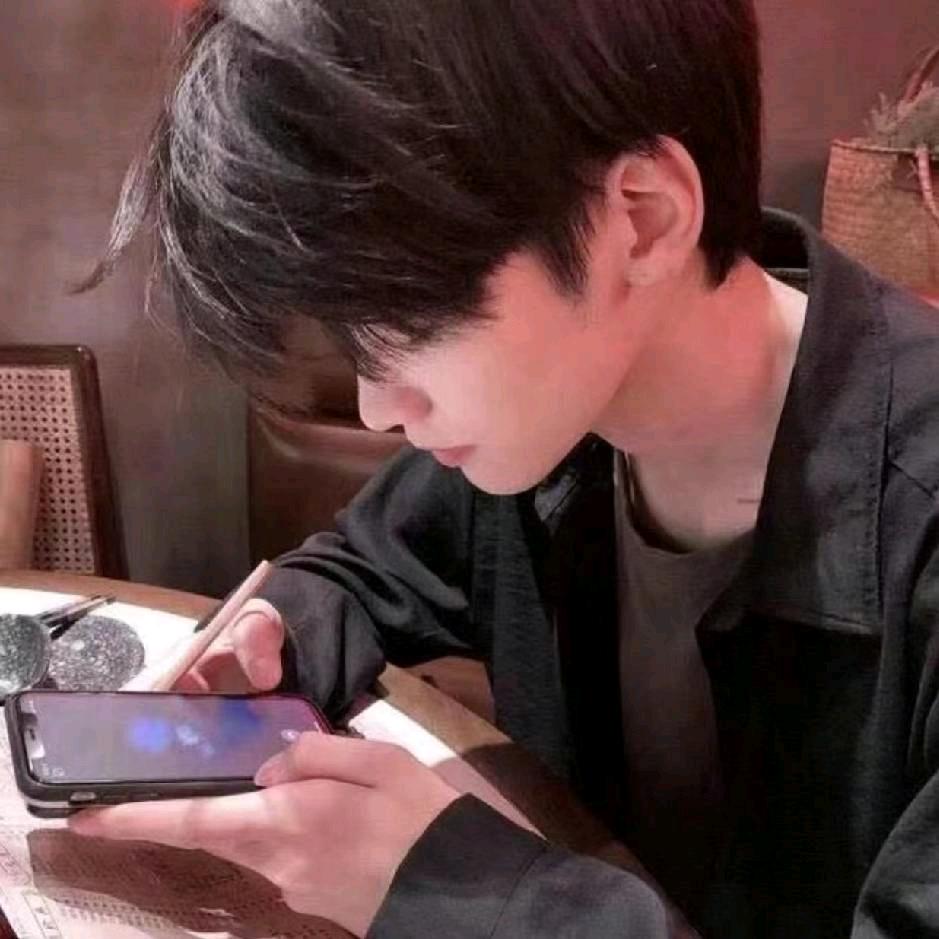 晚睡
