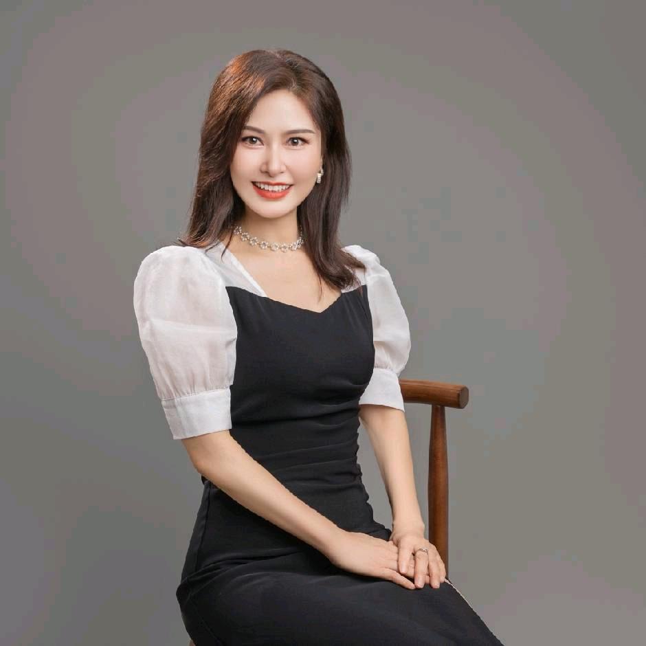 深圳专注钢琴教学26年金芳老师