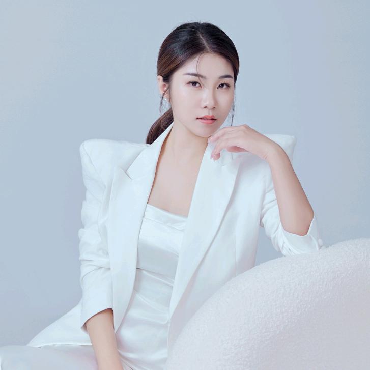 嘉慧胡贝儿形体礼仪