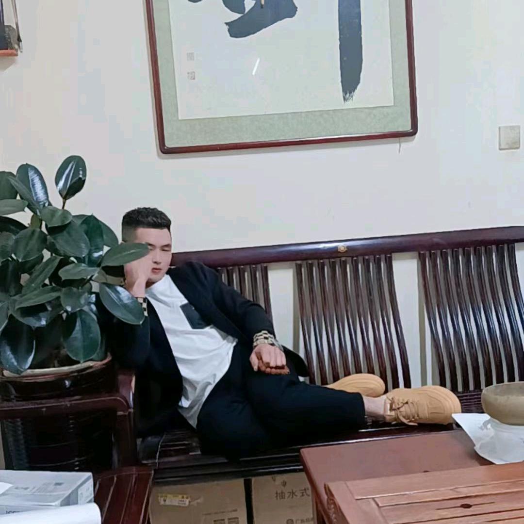 林哥，琼台酒业