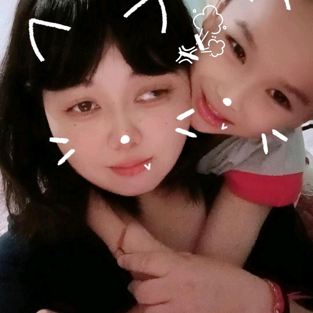 佳佳@