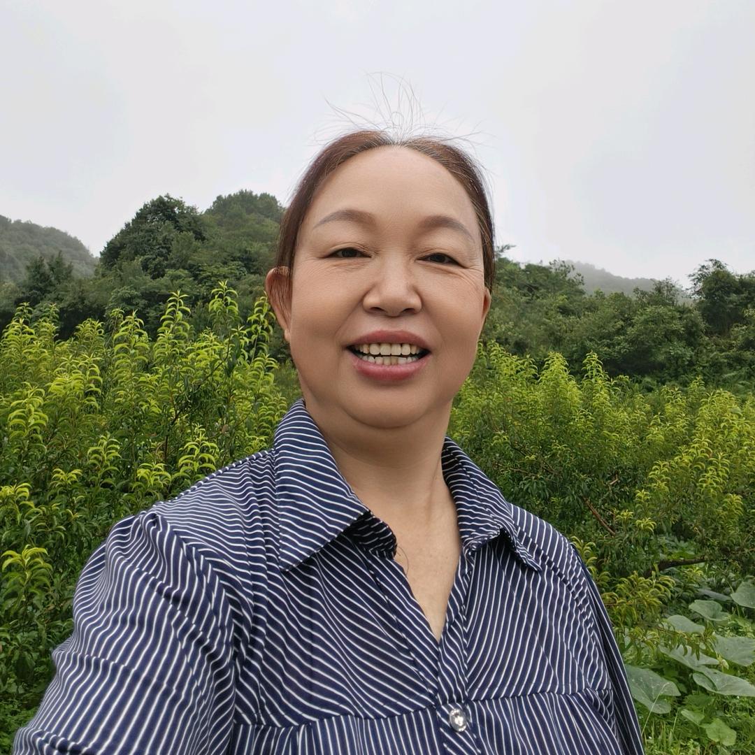 胡大姐……晚上9:30准时开播。